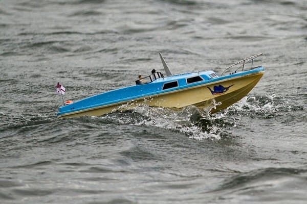 rc boats for rough water