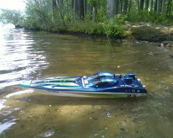 rc boats under