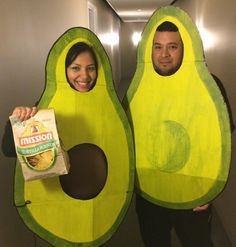 halloween-couples-homemade-costumes, fun, avocado shape